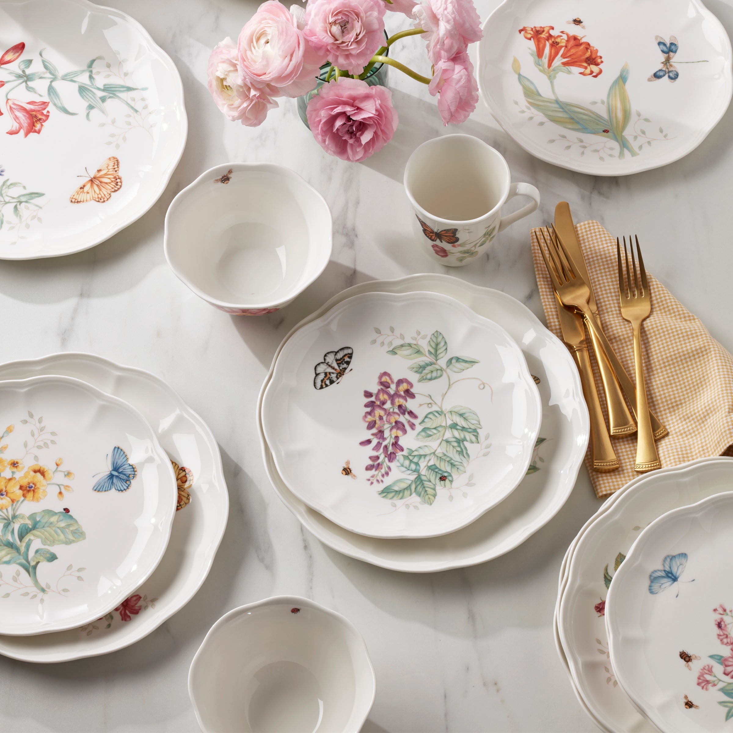 Butterfly Meadow 24-Piece Dinnerware Set – Lenox Corporation