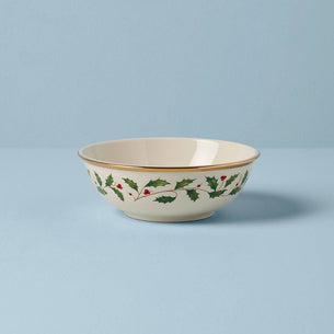 Classic Porcelain Bowls for Dining