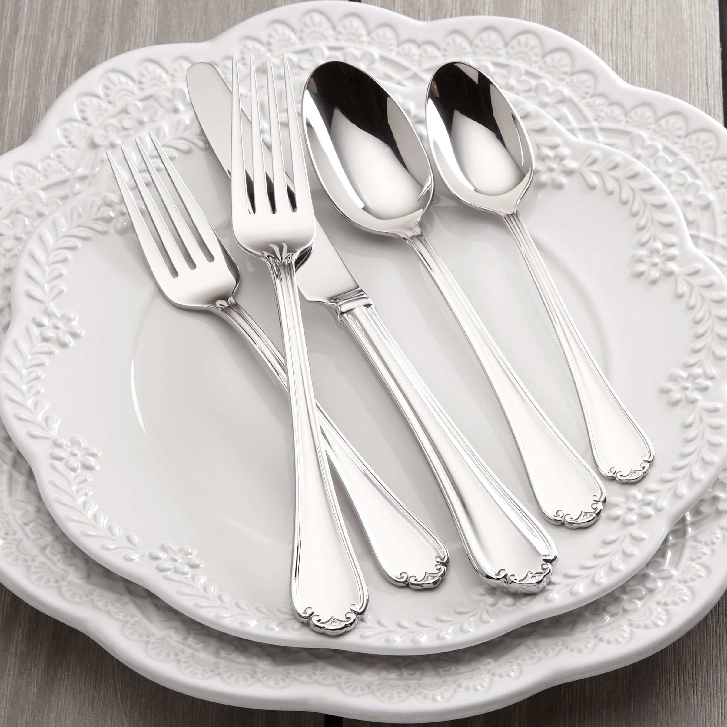 MartinALESSI 20c✖︎2 24c✖︎2 計4枚set Chelse Muse 65-Piece Flatware Set – Lenox Corporation
