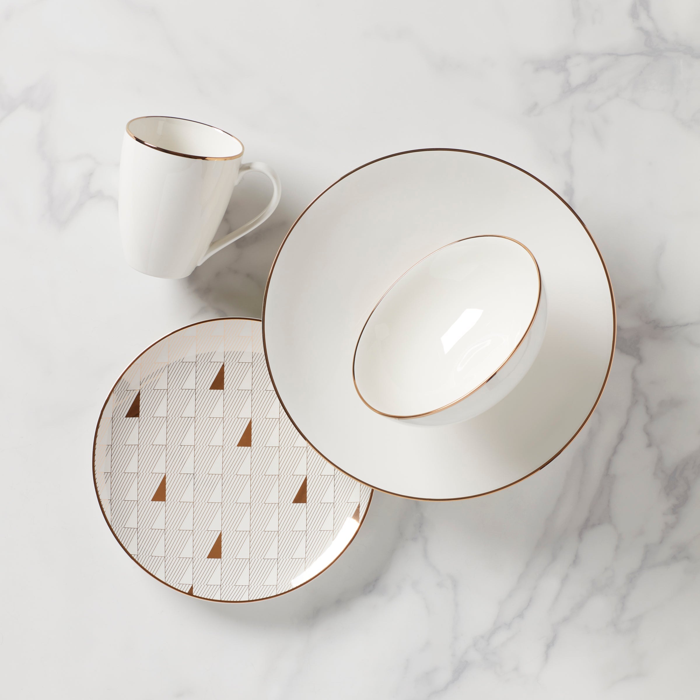 Trianna White 4-Piece Place Setting – Lenox Corporation