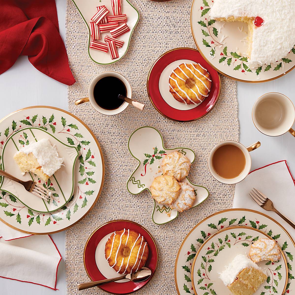 Holiday Gingerbread Man Accent Plate
