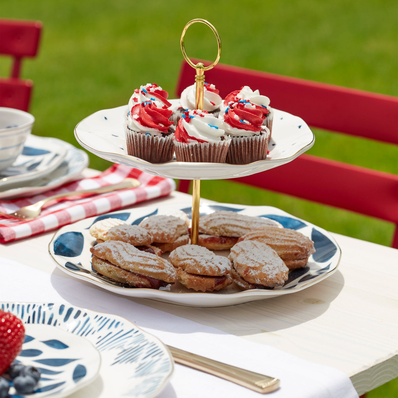 Blue Bay 2-Tiered Server