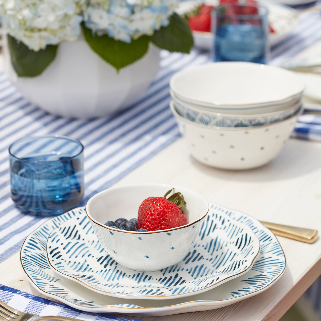 Light Blue 12-Piece Mixing Bowl & Lid Set