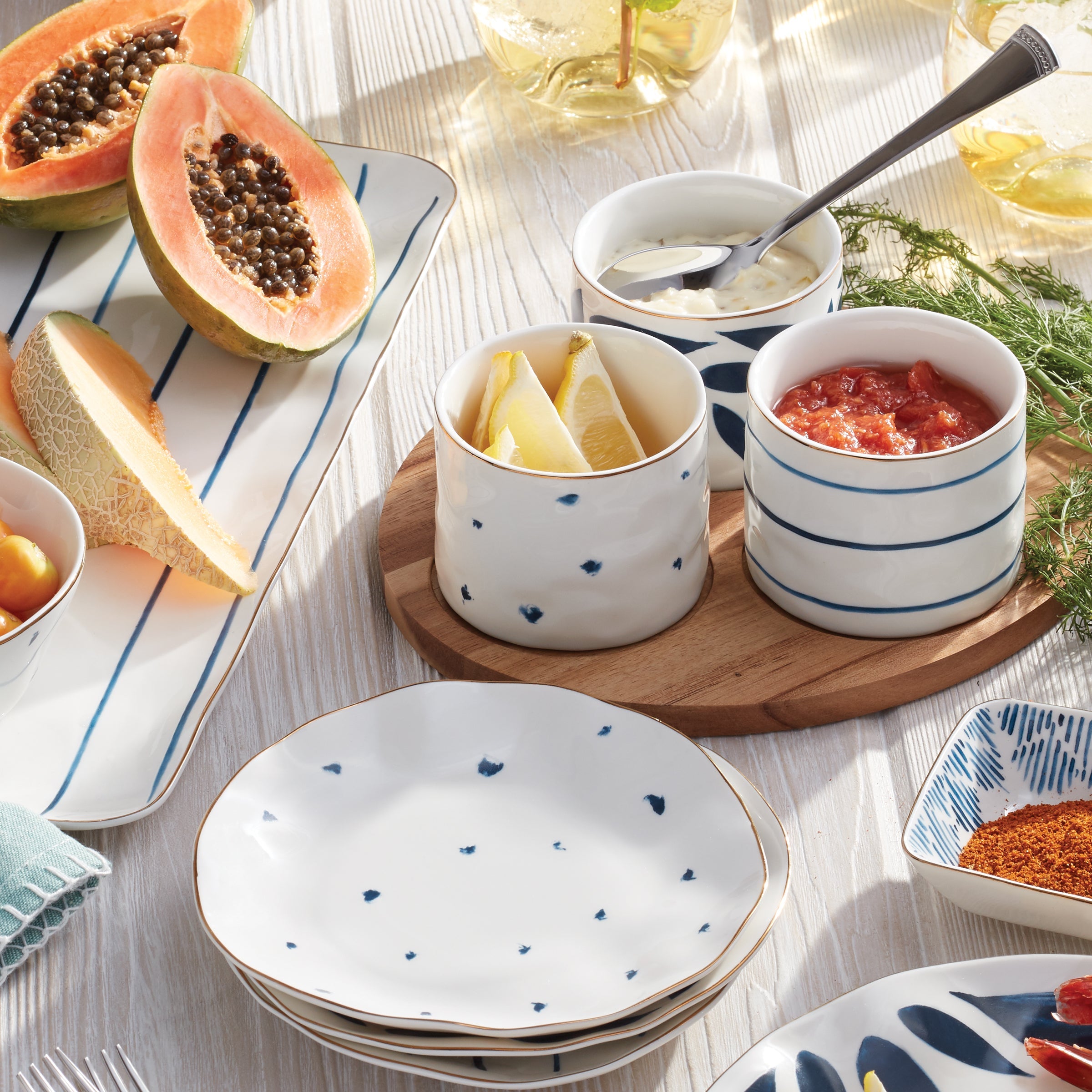 Blue Bay Snack Bowls with Wood Tray, Set of 3 – Lenox Corporation