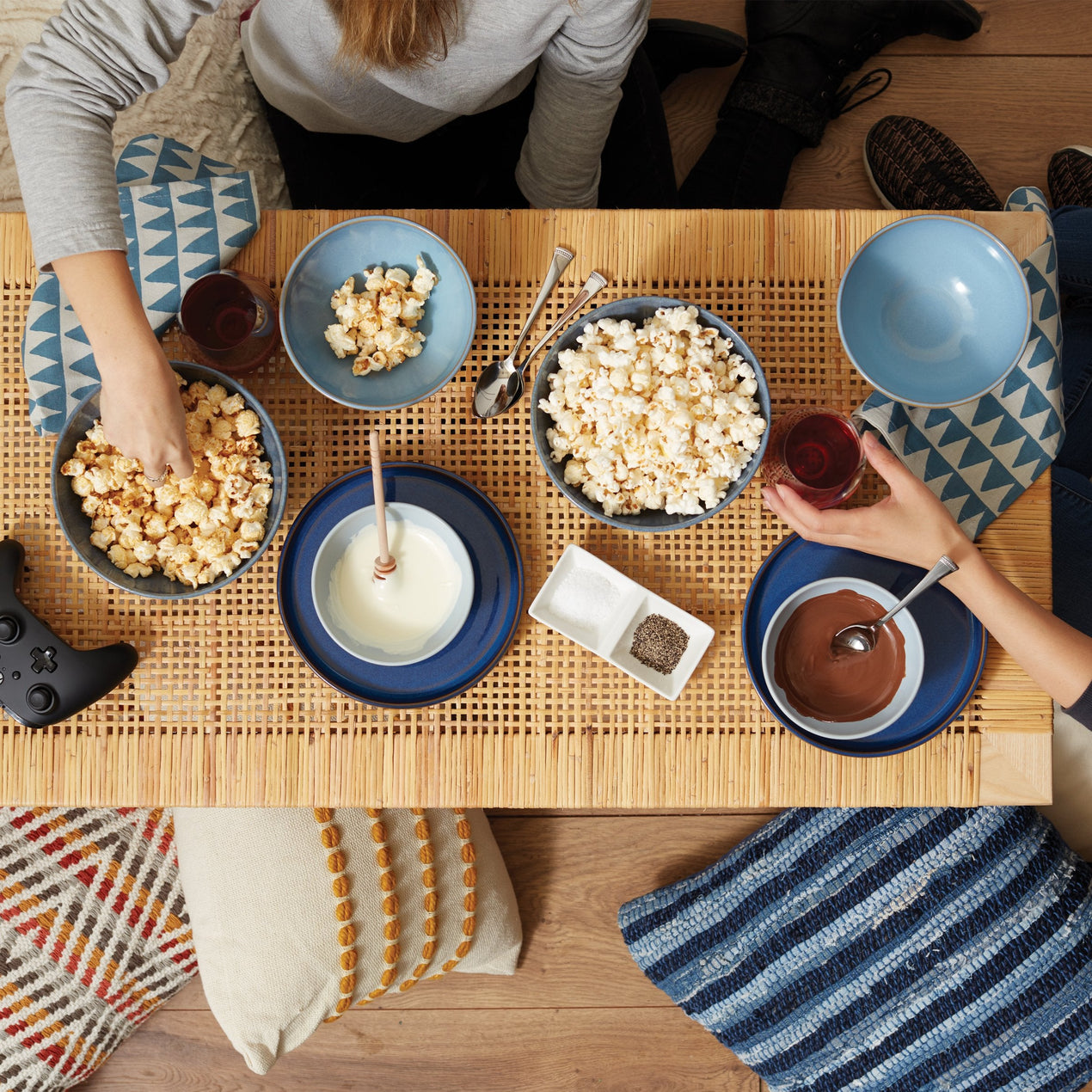 8枚セット] Vista Alegre ラージエクリプス ディープルナ