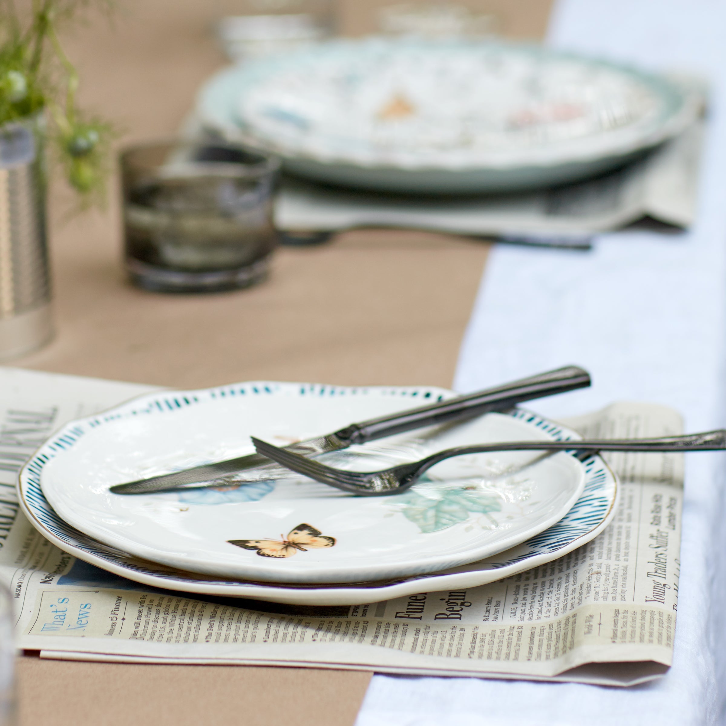 Butterfly Meadow 18-Piece Dinnerware Set – Lenox Corporation
