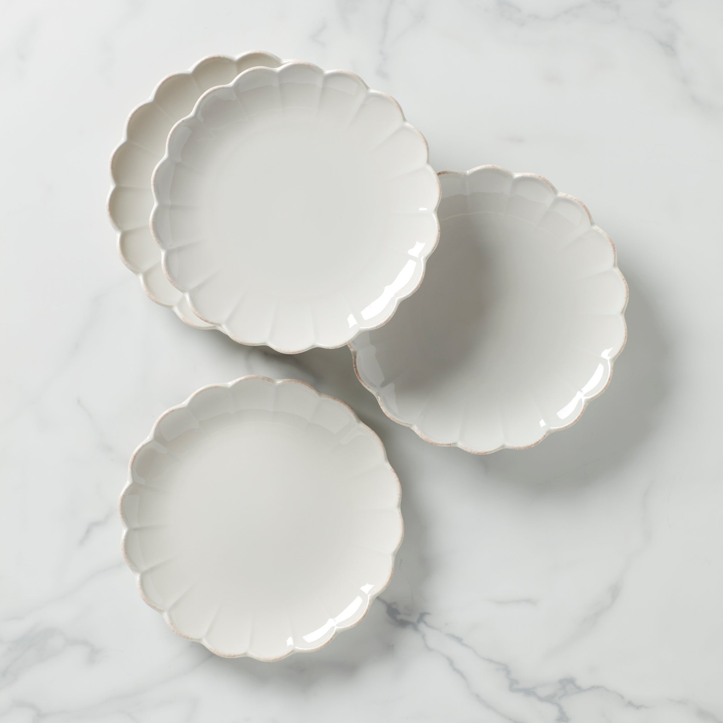 French Perle Scallop White Accent Plates, Set of 4