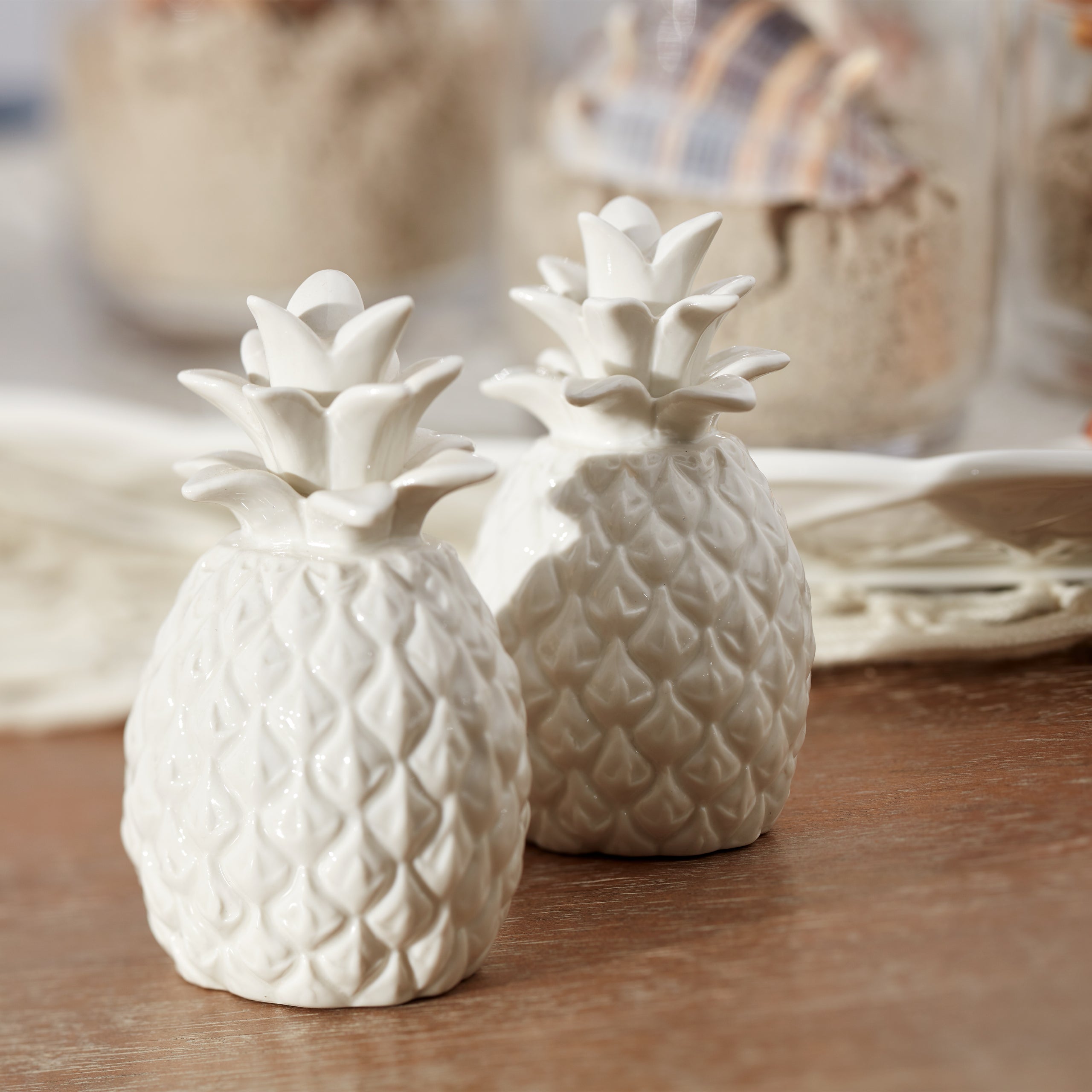 Wicker Creek Pineapple Salt & Pepper Set – Lenox Corporation