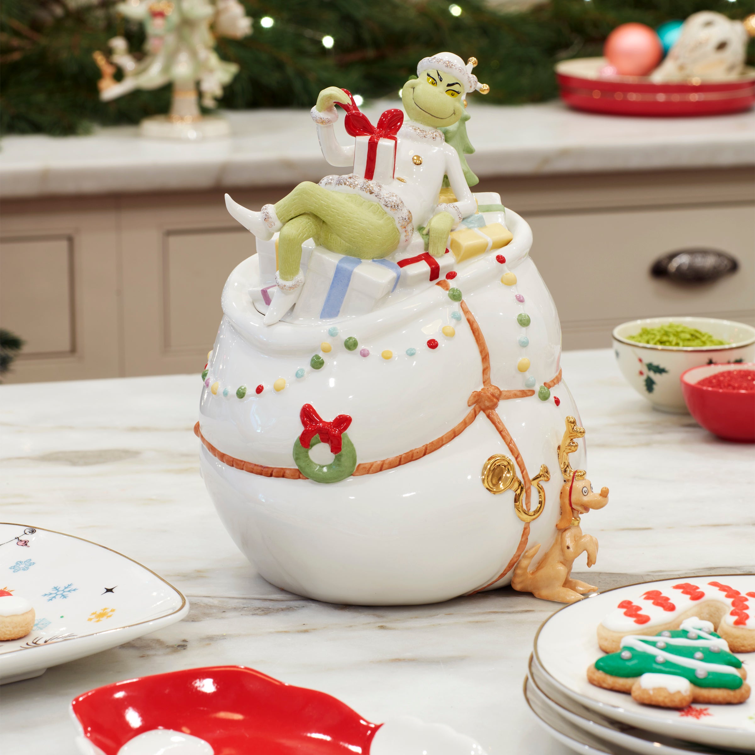 丸*)様 ユニベアクルエラ＆クッキークリームセット Merry Grinchmas Cookie Jar – Lenox Corporation