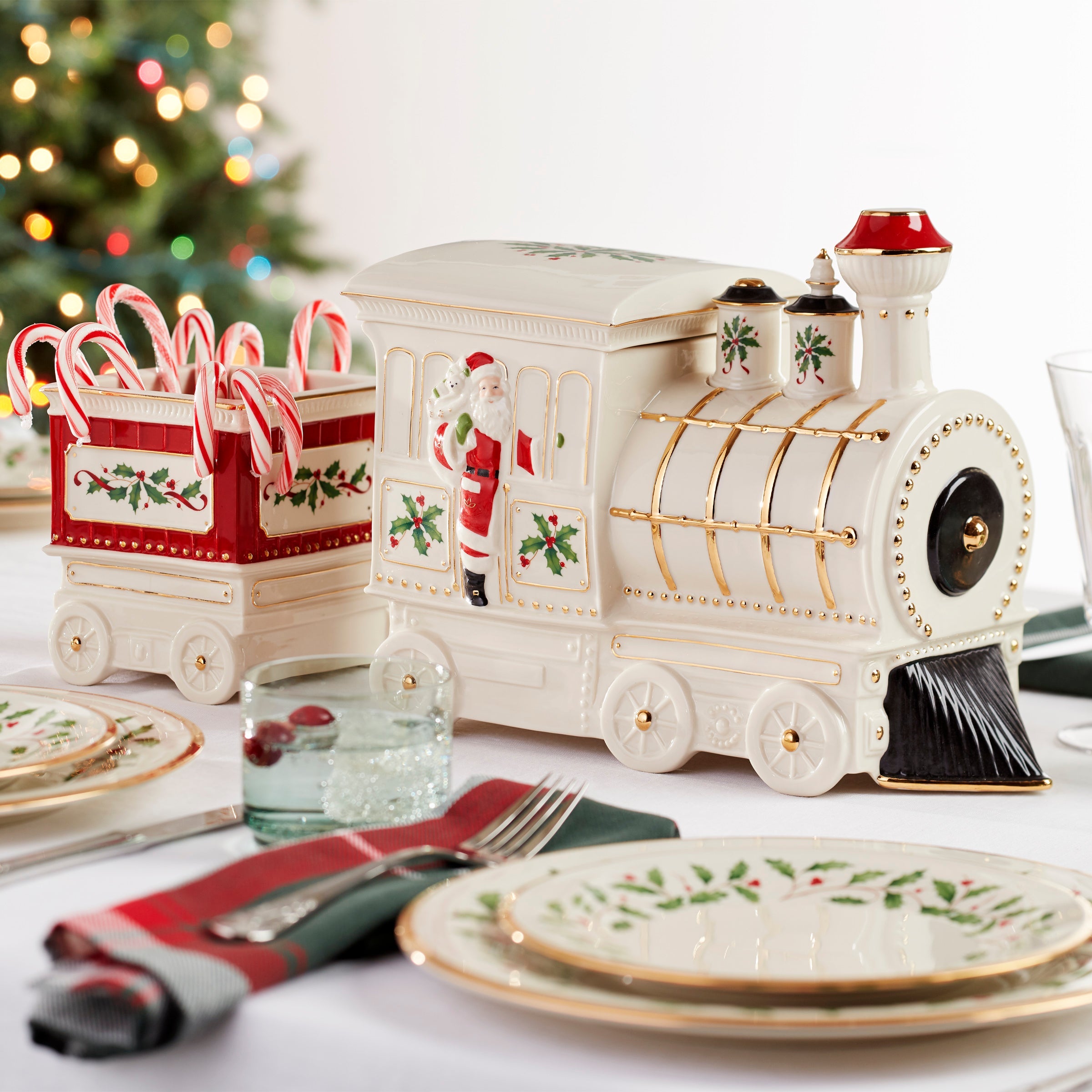 Lenox クリスマス 限定トレイン 収納、キャンディージャーセット（新品） Holiday Train 5-Piece Serving Set – Lenox Corporation