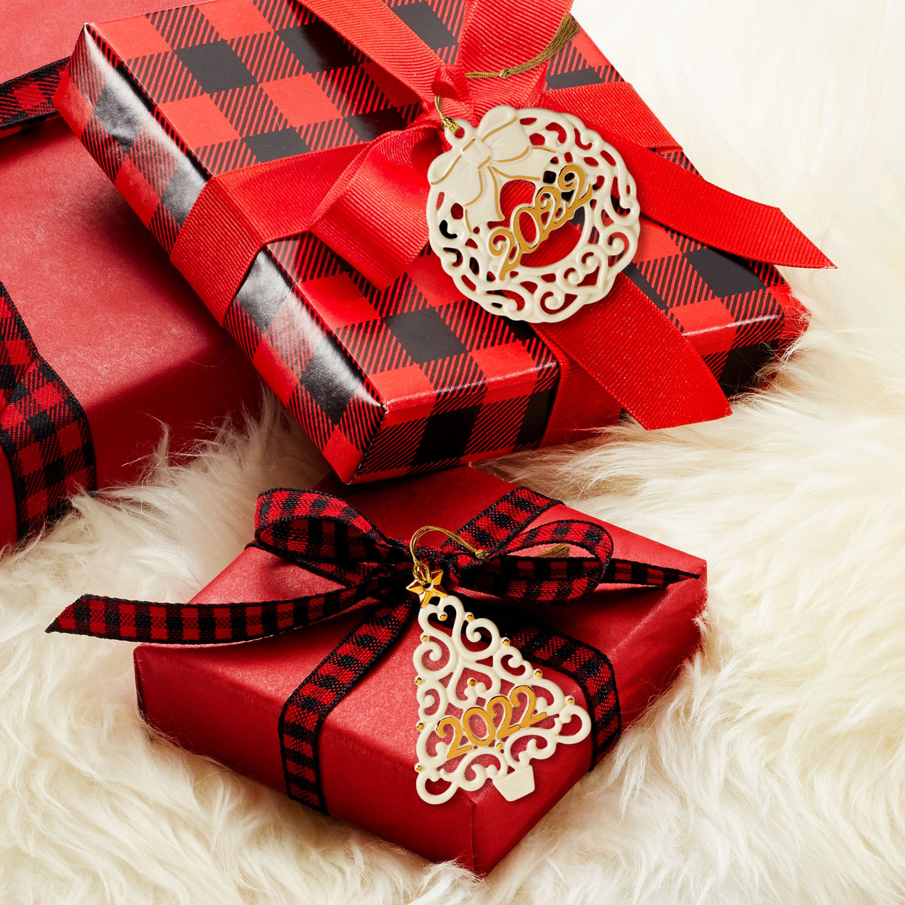 ✳︎ベル付き✳︎christmas wreathe④ Amazon.com: LEGO 40426 2-in-1 Christmas Garland : Toys & Games