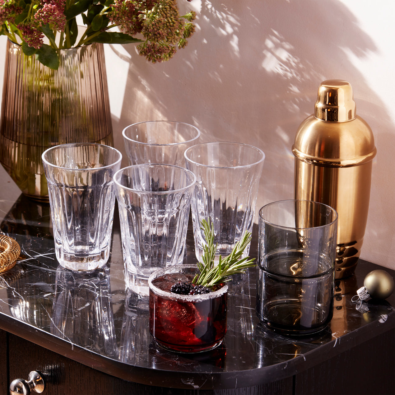 ジャズヘネシー Tuscany Classics Gold Cocktail Shaker – Lenox Corporation