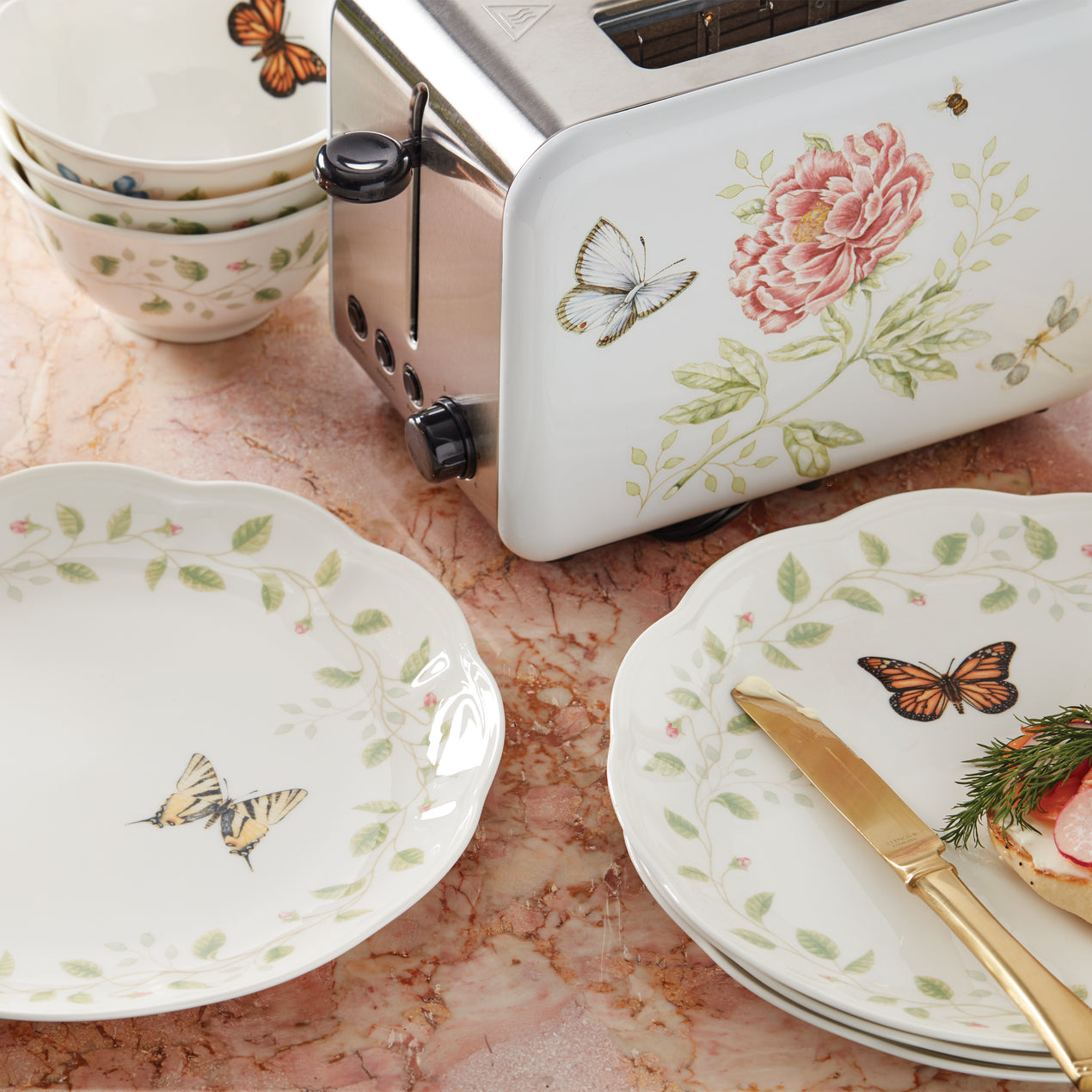 Little Apple Butterfly Meadow 9巻セット Little Apple Butterfly Meadow 9巻セット Amazon.com: Lenox