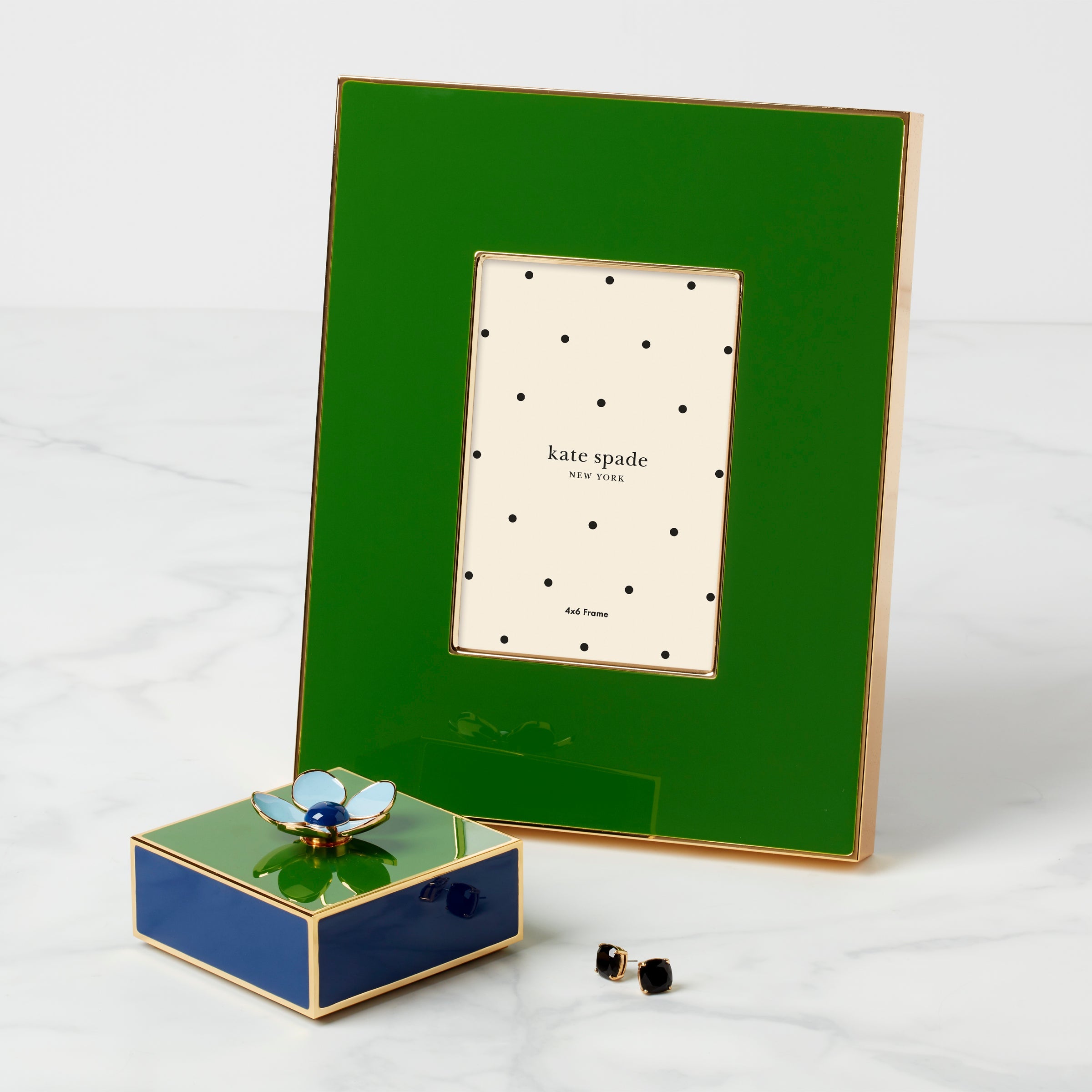 Make It Pop Green & Navy Floral Box – Lenox Corporation