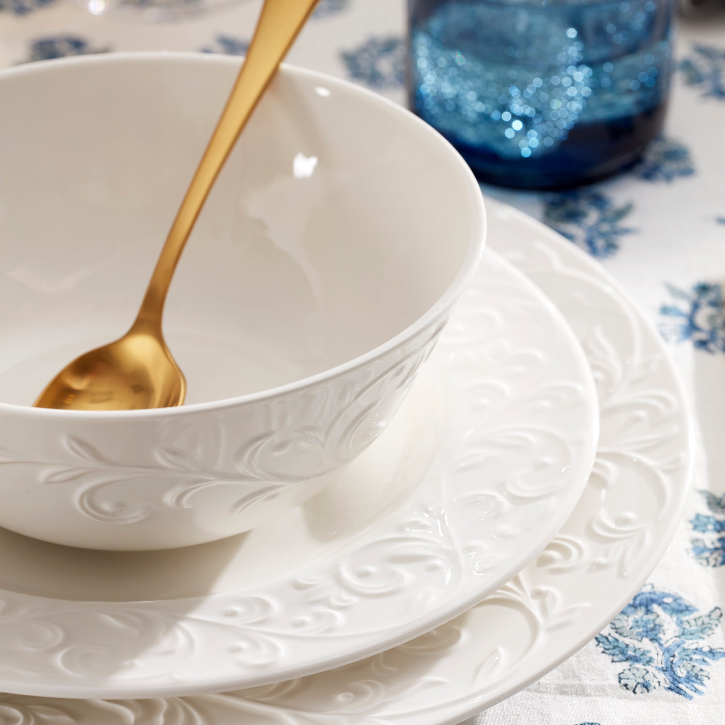 Opal Innocence Carved 4-Piece Place Setting – Lenox Corporation