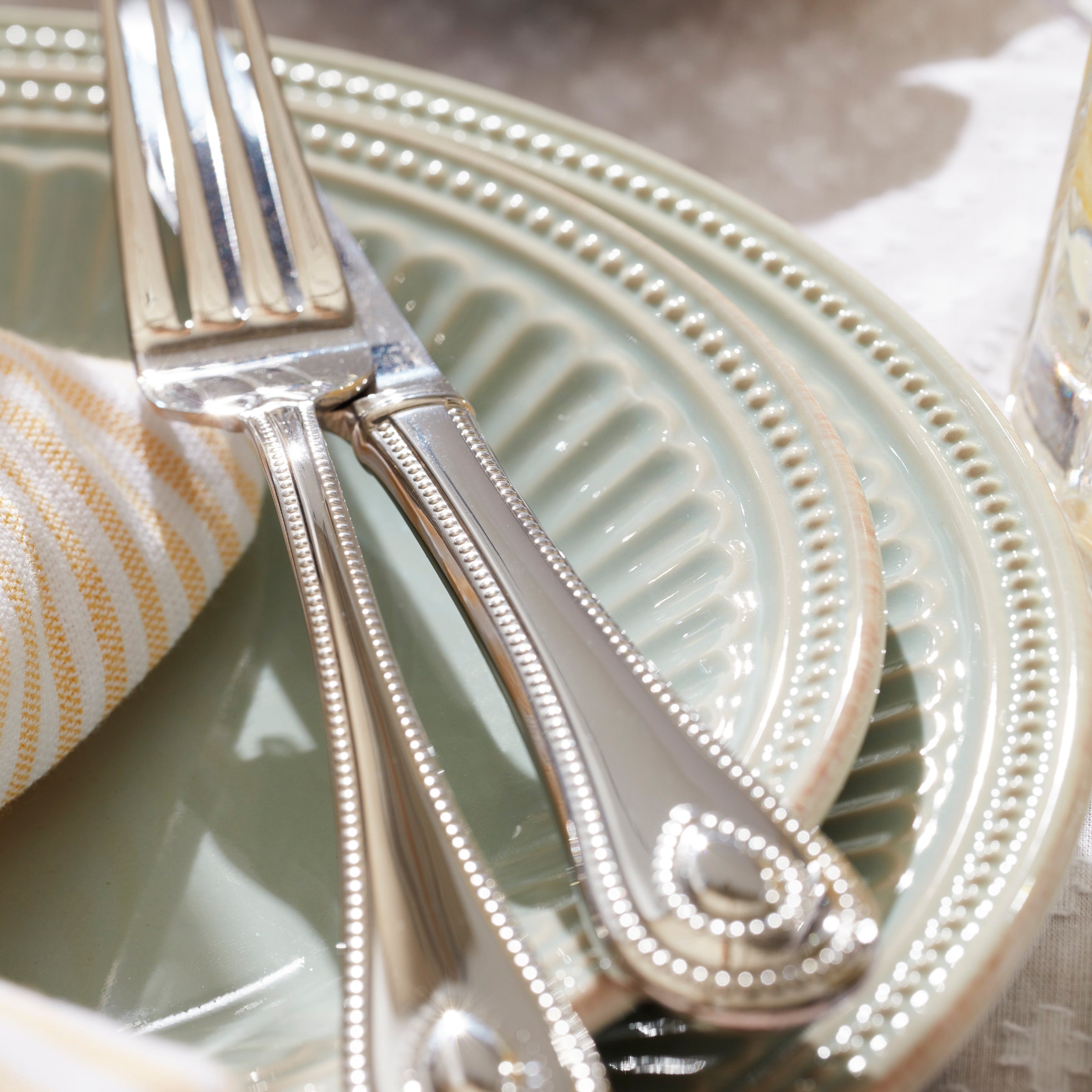French Perle 65-Piece Flatware Set – Lenox Corporation