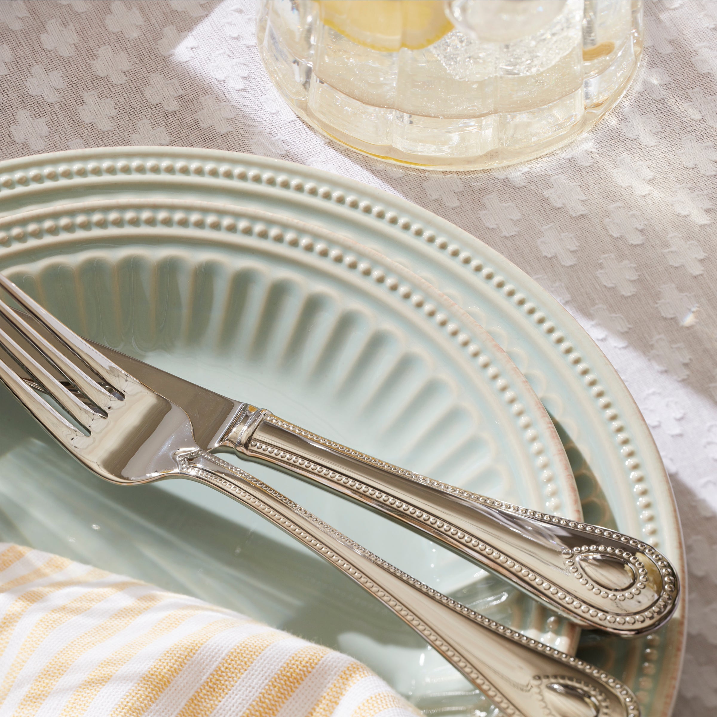 French Perle Groove Ice Blue 4-Piece Place Setting – Lenox Corporation